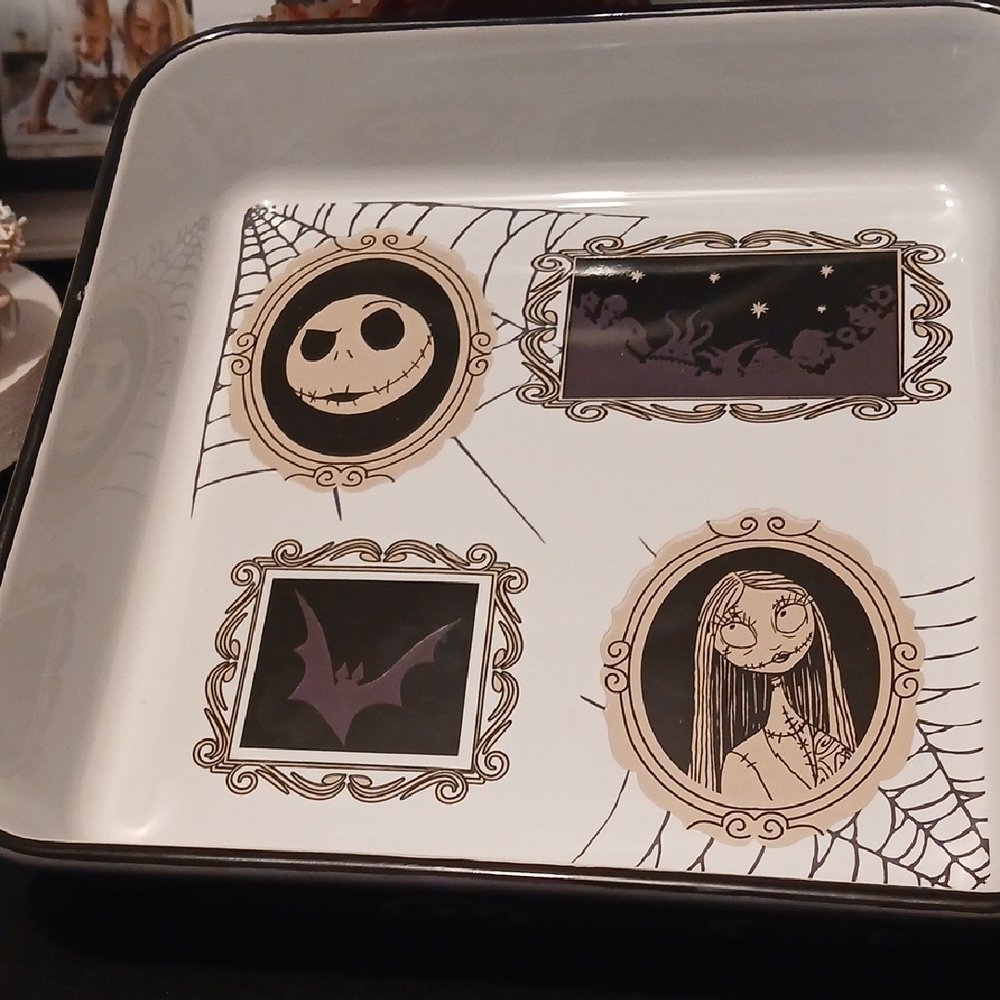 New! Disney The Nightmare Before Christmas 9" Square Ceramic Baking Dish - Picture 7 of 10